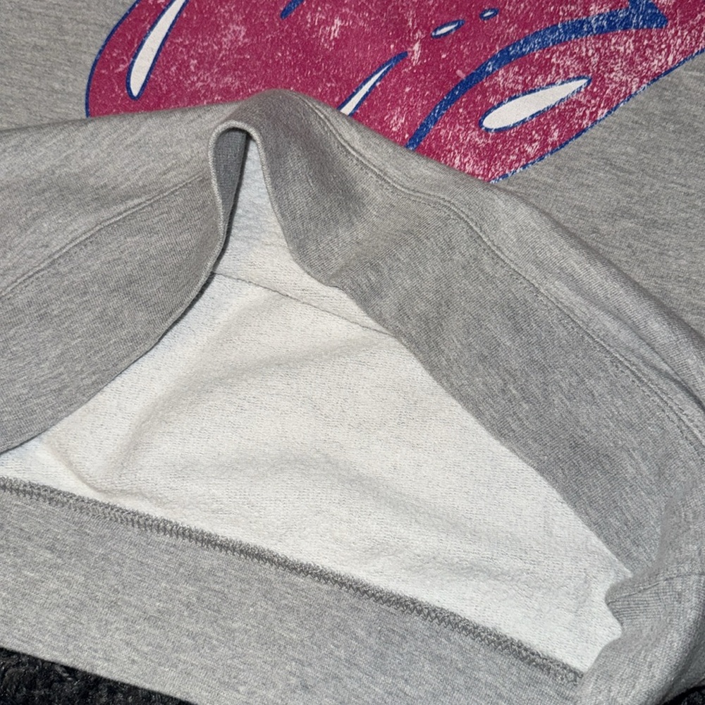 Gray Sweater with Pink Rolling Stones Logo Size Small - Picture 5 of 5